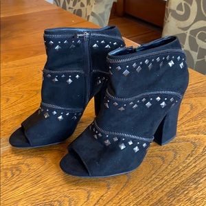 Jessica Simpson ankle boots